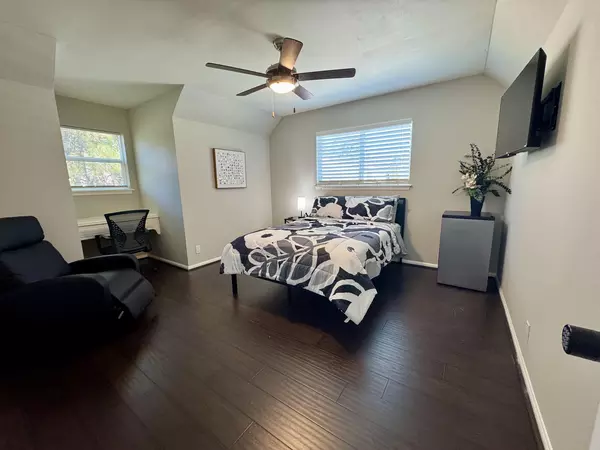 Coliving in Spring - Ne Houston, Houston
