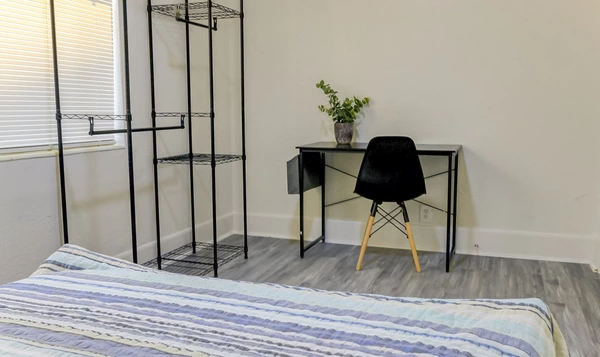 Coliving in Macfarlane Park - West Tampa, Tampa
