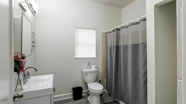 Coliving in Macfarlane Park - West Tampa, Tampa