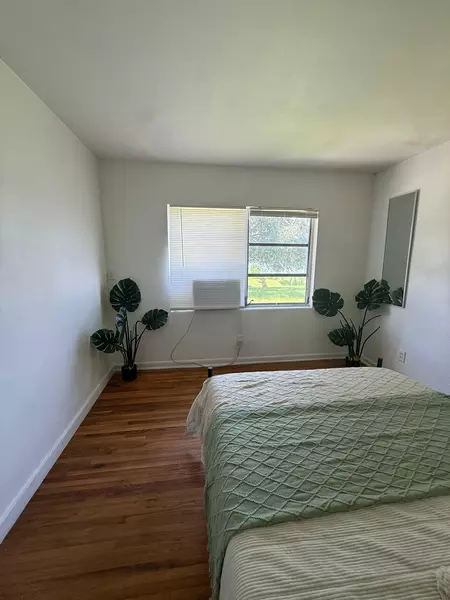 Coliving in Holden Heights - Central Orlando, Orlando
