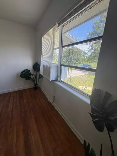 Coliving in Holden Heights - Central Orlando, Orlando