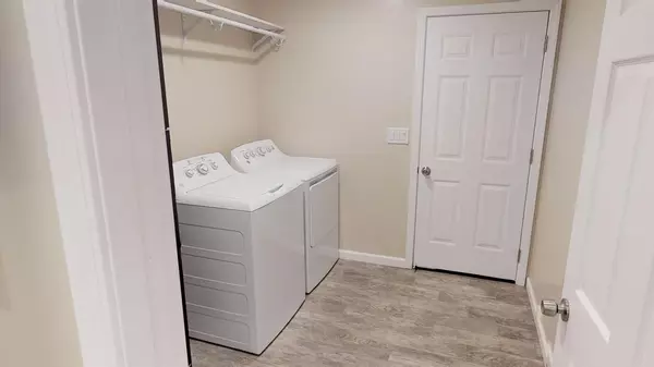 Coliving in Ocean Beach - Coastal, San Diego
