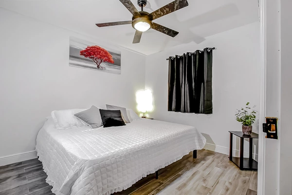 Coliving in Live Oaks Square - East Tampa, Tampa