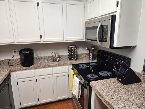 Coliving in University City North - North Charlotte, Charlotte