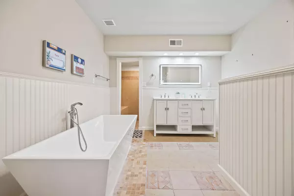 Coliving in Far West Side - West SATX, San Antonio