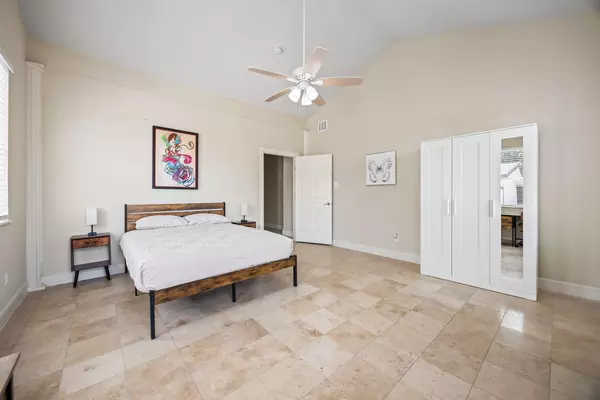 Coliving in Far West Side - West SATX, San Antonio