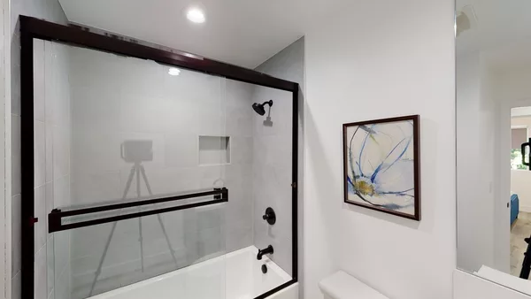 Coliving in North Hollywood - San Fernando Valley, Los Angeles
