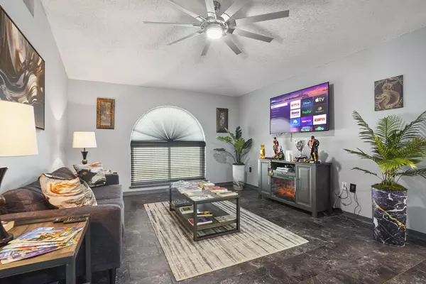 Coliving in Highlands - Northside, Jacksonville