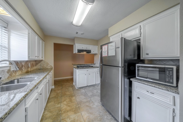 Coliving in Acres Home - Nw Houston, Houston