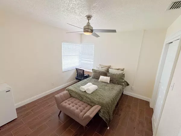 Coliving in Kenwood - Clearwater-St. Petersburg, Tampa