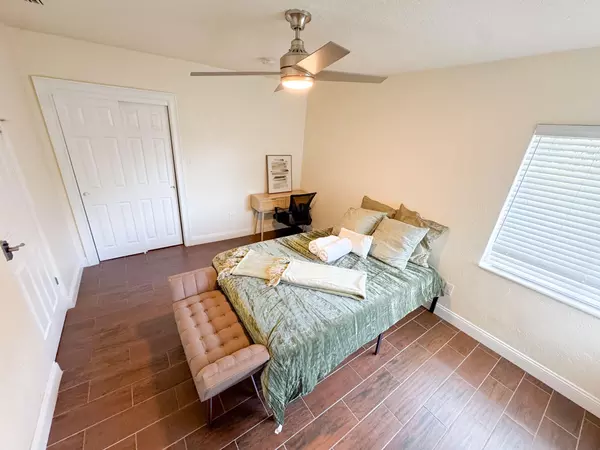 Coliving in Kenwood - Clearwater-St. Petersburg, Tampa