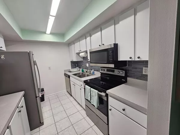 Coliving in Feather Sound - Clearwater-St. Petersburg, Tampa