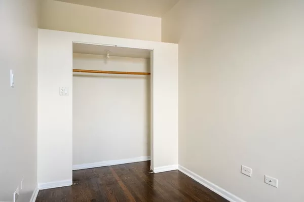 Coliving in Ukrainian Village - West Side, Chicago