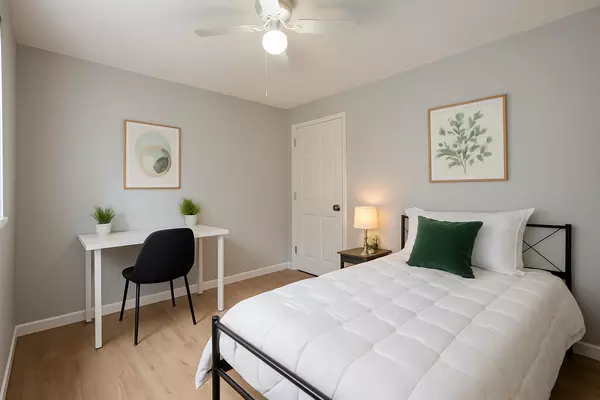 Coliving in Cedar Hills - Westside, Jacksonville