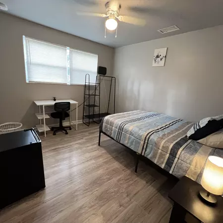 Coliving in Cedar Hills - Westside, Jacksonville