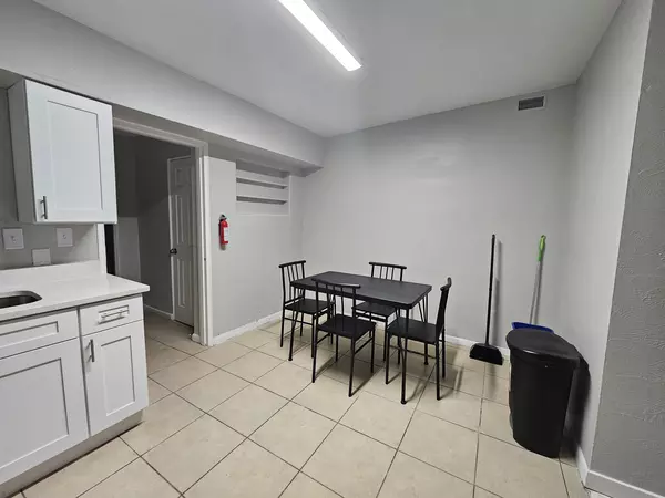 Coliving in Holden Heights - Central Orlando, Orlando