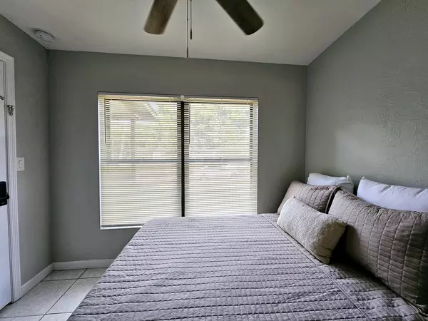 Coliving in Holden Heights - Central Orlando, Orlando