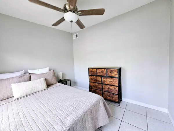 Coliving in Holden Heights - Central Orlando, Orlando