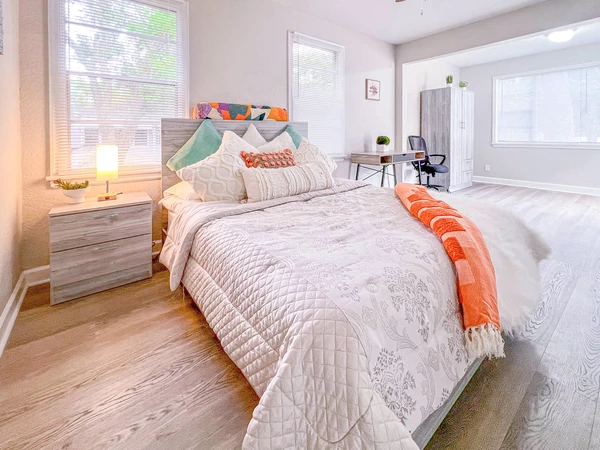 Coliving in College Park JAX - Northside, Jacksonville