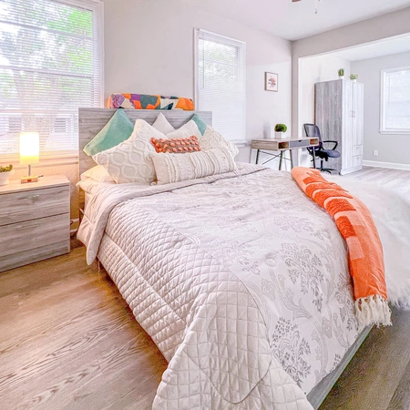Coliving in College Park JAX - Northside, Jacksonville