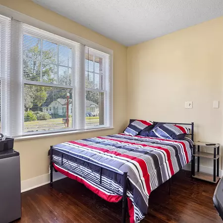Coliving in College Park JAX - Northside, Jacksonville