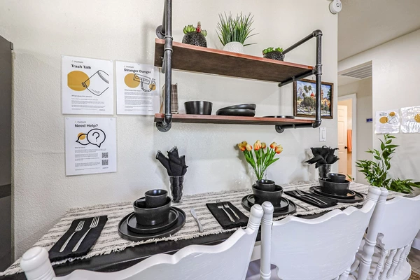 Coliving in Glendale - NW Valley, Phoenix