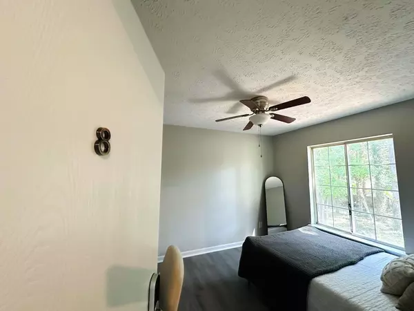 Coliving in Gorman - Outer Triangle, Raleigh