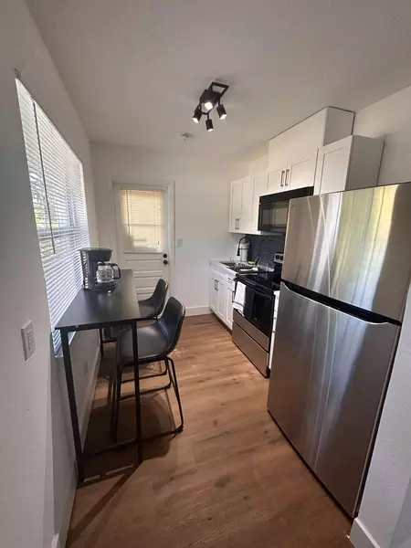 Coliving in Shore Acres - Clearwater-St. Petersburg, Tampa