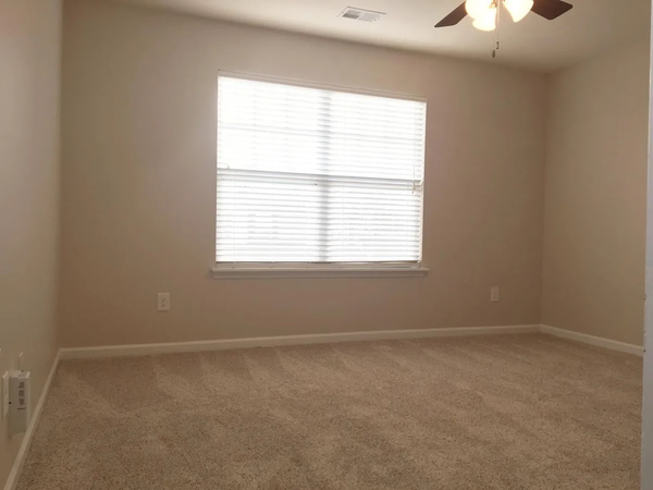 Coliving in University City South - North Charlotte, Charlotte