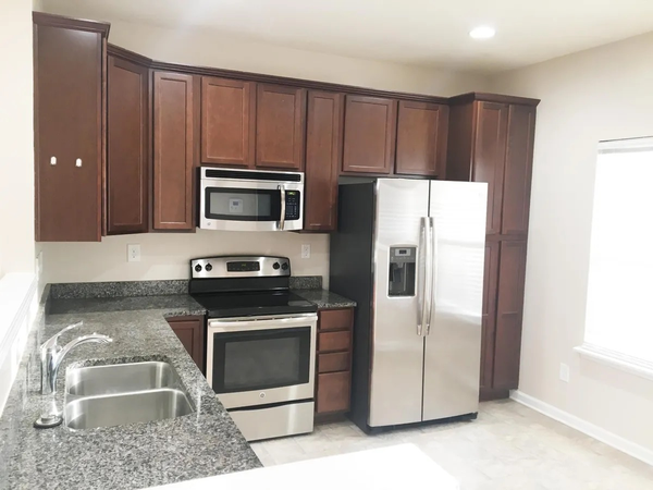 Coliving in University City South - North Charlotte, Charlotte