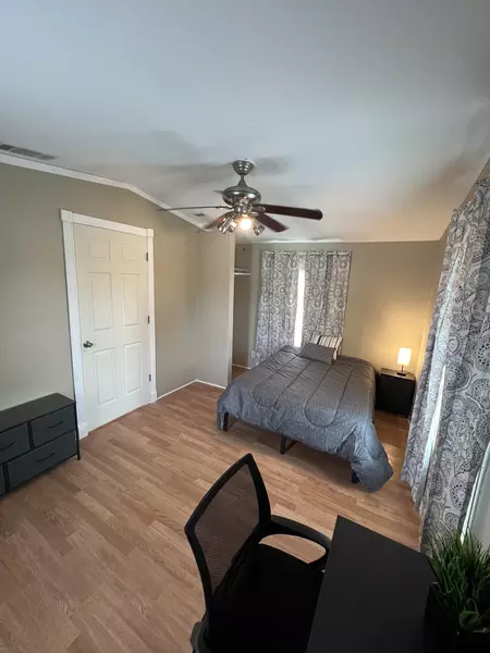 Coliving in Manor - East Austin, Austin