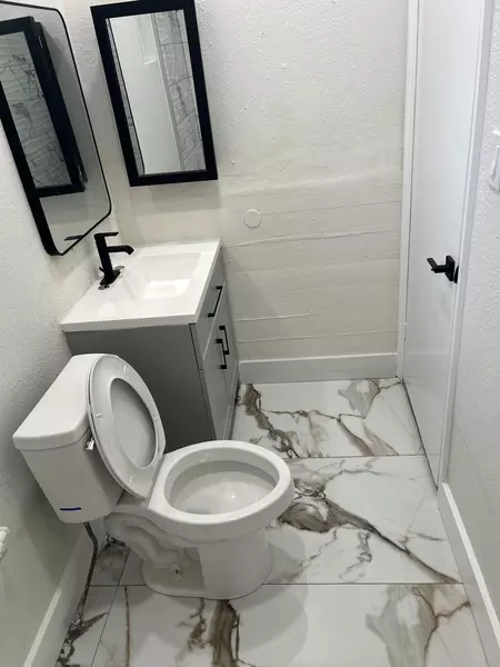Coliving in Ybor City - Central Tampa, Tampa