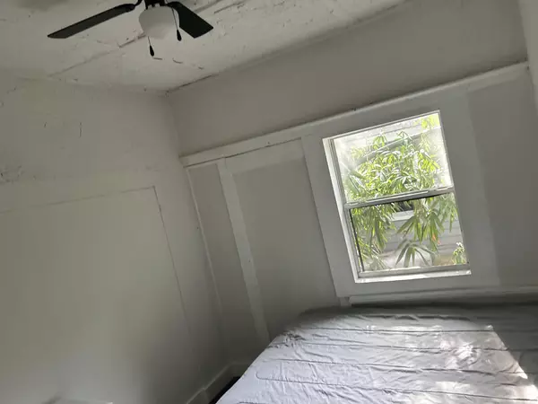Coliving in Ybor City - Central Tampa, Tampa