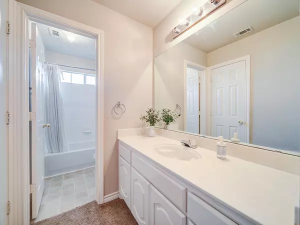 Coliving in DeSoto - Sw Dallas, Dallas
