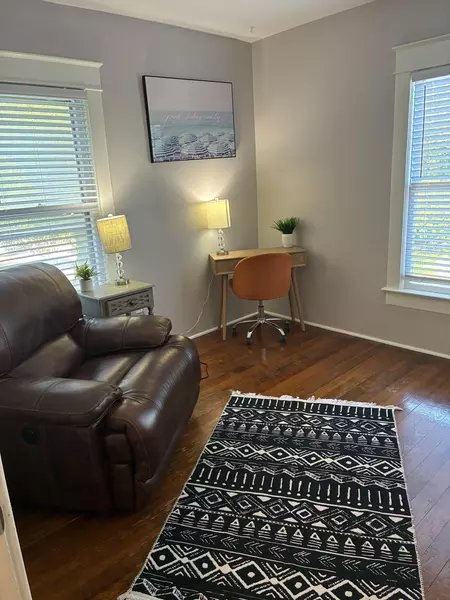 Coliving in Midtown-Westport - KCMO, Kansas City
