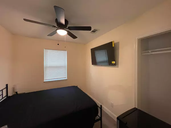 Coliving in West Arlington - Arlington, Dallas
