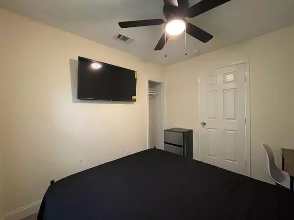 Coliving in West Arlington - Arlington, Dallas