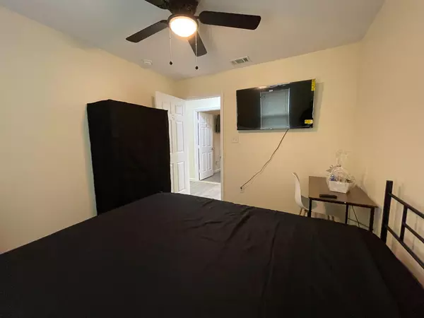 Coliving in West Arlington - Arlington, Dallas