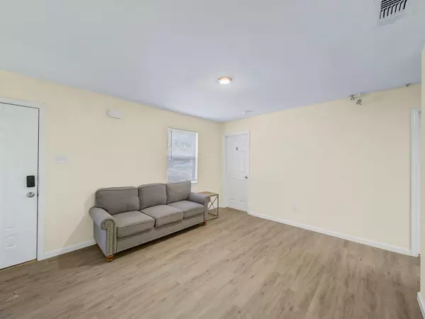 Coliving in West Arlington - Arlington, Dallas
