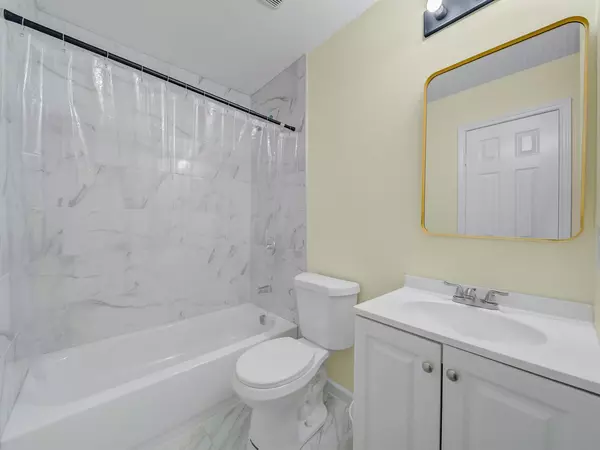 Coliving in West Arlington - Arlington, Dallas