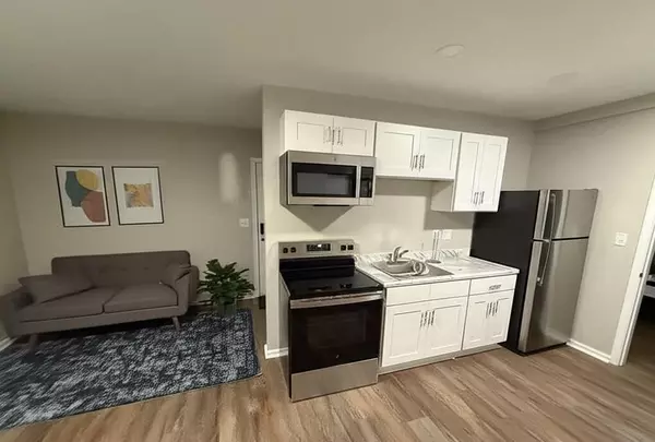 Coliving in Midtown-Westport - KCMO, Kansas City