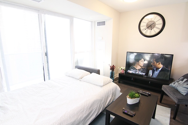 Coliving in St James Town - Downtown TO, Toronto