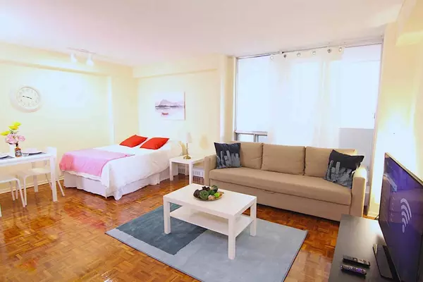 Coliving in St James Town - Downtown TO, Toronto