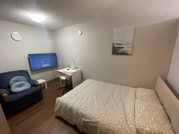Coliving in Cliff Bungalow - City Centre, Calgary