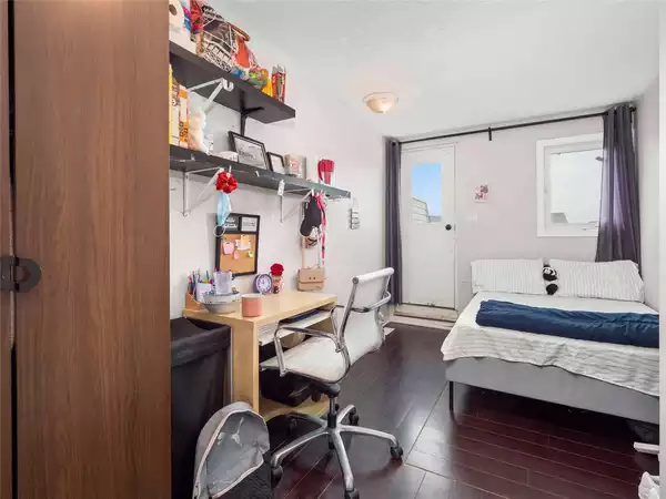 Coliving in Black Creek - North York, Toronto