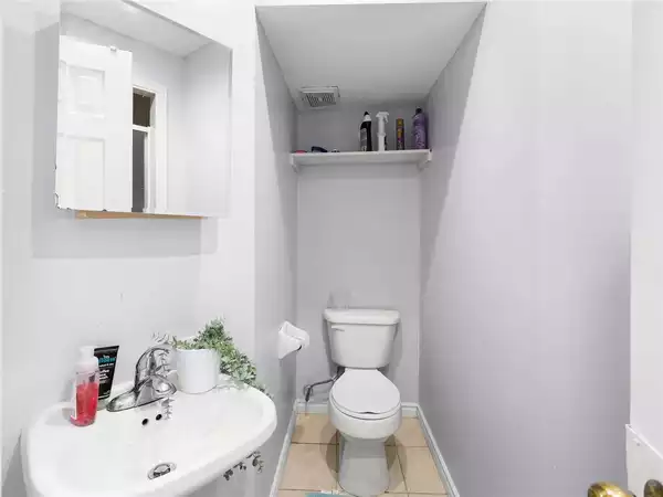 Coliving in Black Creek - North York, Toronto