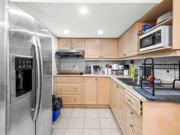 Coliving in Black Creek - North York, Toronto