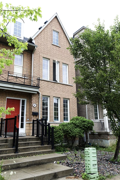 Coliving in Black Creek - North York, Toronto