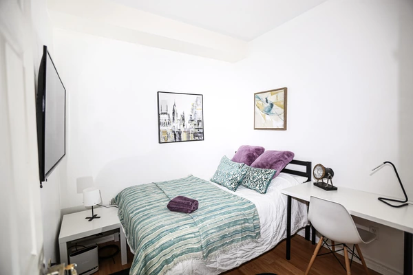 Coliving in Black Creek - North York, Toronto