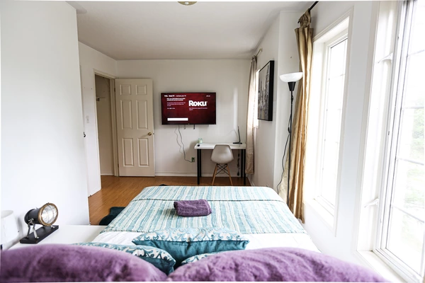 Coliving in Black Creek - North York, Toronto